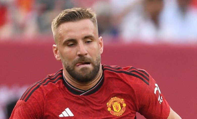 Luke Shaw parcours carrière blessures style de jeu et héritage au football moderne Luke Shaw