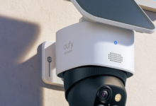 Caméra de surveillance extérieur ou projecteur connecté : quelle solution choisir ? Caméra de surveillance extérieur