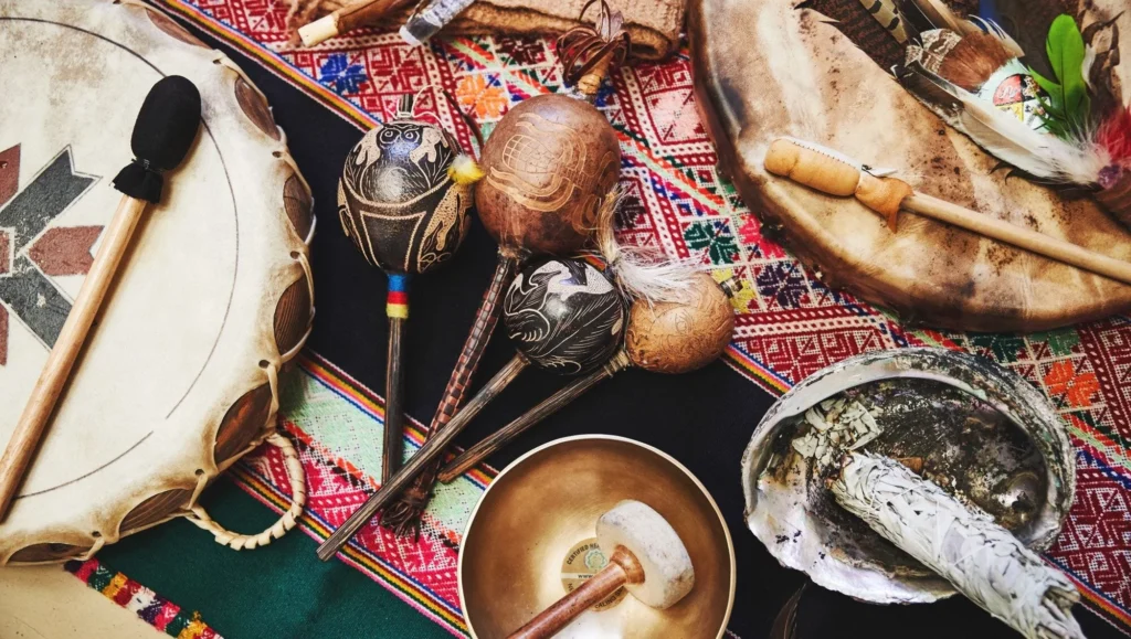 Outils traditionnels amazoniens et contexte culturel amazonien